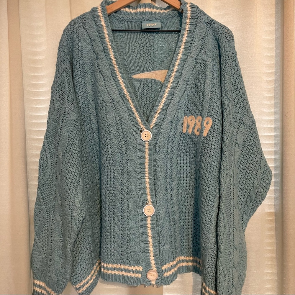 T.S. Taylor Swift 1989 Sweater Cardigan